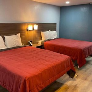 Rodeway Inn & Suites